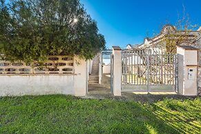 2671 Villetta Holly by Barbarhouse