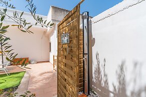 2473 Villetta Seaside by Barbarhouse