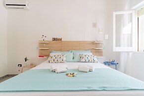 2473 Villetta Seaside by Barbarhouse