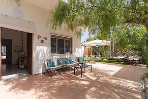 2473 Villetta Seaside by Barbarhouse