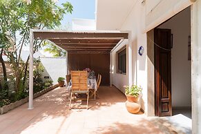 2473 Villetta Seaside by Barbarhouse