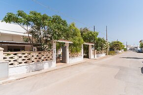 2473 Villetta Seaside by Barbarhouse