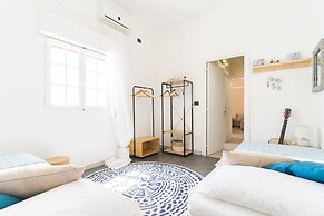 2473 Villetta Seaside by Barbarhouse