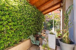 Apartments & Room Frane