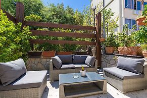 Apartments & Room Frane