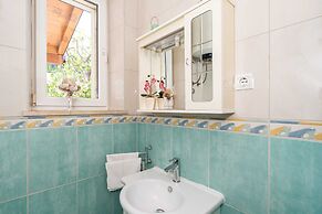 Apartments & Room Frane