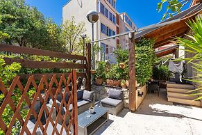 Apartments & Room Frane