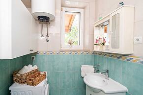 Apartments & Room Frane