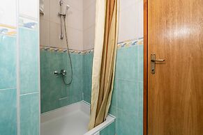 Apartments & Room Frane