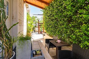 Apartments & Room Frane