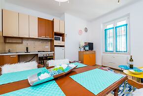 Apartments & Room Frane