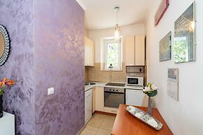 Apartments & Room Frane