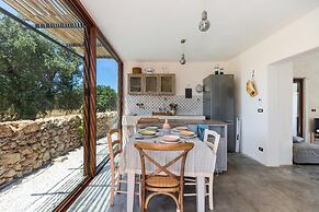 2670 Trullo Corni di Fiasco by Barbarhouse