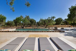 2670 Trullo Corni di Fiasco by Barbarhouse