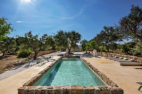 2670 Trullo Corni di Fiasco by Barbarhouse