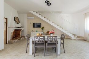 2494 Villa Tina Maria by Perle di Puglia