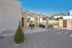 2494 Villa Tina Maria by Perle di Puglia