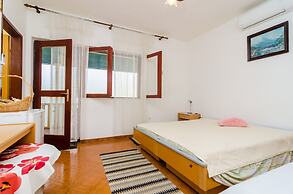 Apartments Villa Molunat 1