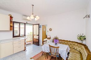 Apartments Villa Molunat 1