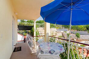 Apartments Villa Molunat 1