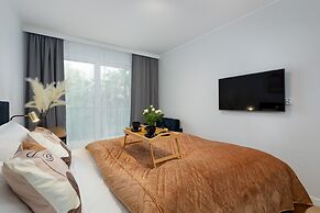 Dziwnów Apartment by the Lake by Renters