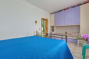 2338 Bilo Imma B by Barbarhouse