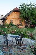 Cottage Happiness With Sauna and Natural Pool