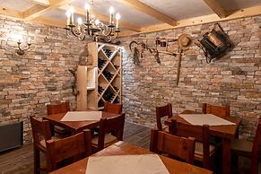 Cottage Happiness With Sauna and Natural Pool