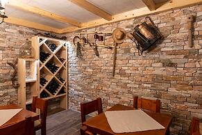 Cottage Happiness With Sauna and Natural Pool