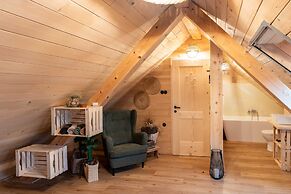 Cottage Happiness With Sauna and Natural Pool