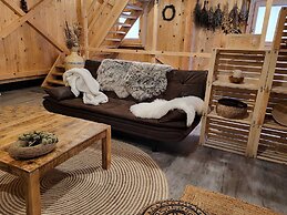 Cottage Happiness With Sauna and Natural Pool