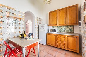 2961 Villa Poesia by Barbarhouse