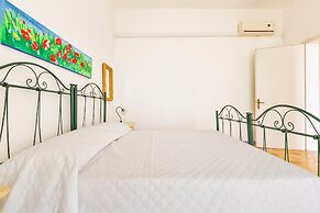 2961 Villa Poesia by Barbarhouse