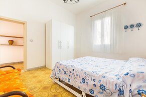 2961 Villa Poesia by Barbarhouse