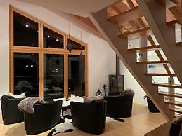 Impeccable 3-bed Duplex Penthouse in Saas-fee