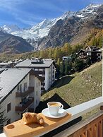 Impeccable 3-bed Duplex Penthouse in Saas-fee