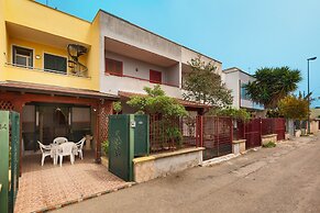 2348 Villino Mareluce by Barbarhouse