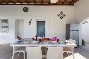 2690 Villetta Lea by Barbarhouse