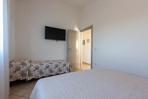 2690 Villetta Lea by Barbarhouse