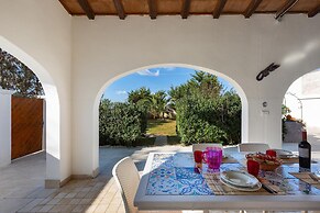 2690 Villetta Lea by Barbarhouse