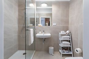 Apartment Spadochroniarzy by Renters