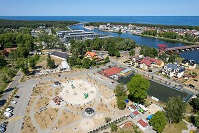 Apartment Spadochroniarzy by Renters