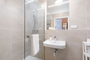 Apartment Spadochroniarzy by Renters