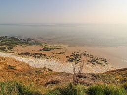 Cosy Coastal Holiday Let