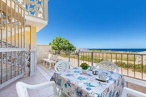 2428 Villino La Caletta by Barbarhouse