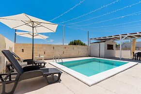 3047 Villetta Nicols by Barbarhouse