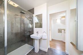 At The Bay - A Quintessential Cottage