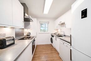 At The Bay - A Quintessential Cottage