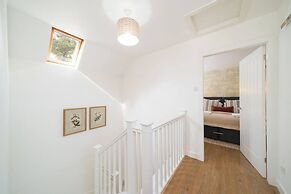 At The Bay - A Quintessential Cottage