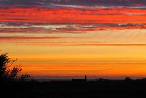 At The Bay - A Quintessential Cottage